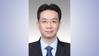 王益群任申通地铁集团公司总裁、党委副书记