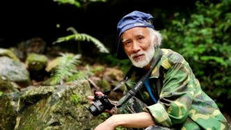 对话受损蛇标本捐赠者陈远辉：曾为研究这种蛇失去半根手指，建议给标本加装玻璃罩