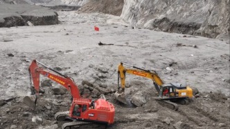 西藏吉隆口岸救援通道陆路通道已基本打通
