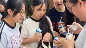 国内首创！沙虫酸奶or生蚝酸奶，湛江人先尝哪个？