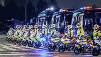 大连公安通报扫黑除恶专项行动，2人对独行老人“碰瓷敲诈”被抓
