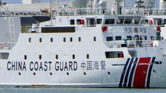 中国海警位中国台湾岛以东海域依法开展常态化执法巡查