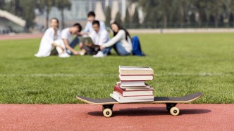马上评｜走进大学校门，走出分数围城