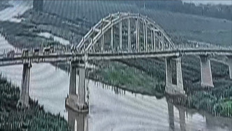山东临清一大桥步道桥板脱落致行人坠亡，13年前被评为省文保单位却年久失修