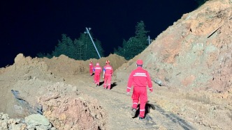江西遂川通往高坪镇泥石流灾害现场道路全线抢通