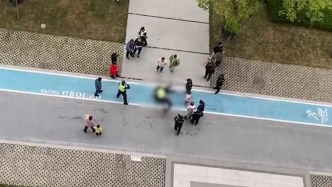 中年男子与前女友的亲友起纠纷掏刀被反制身亡，被告人家属首次发声 