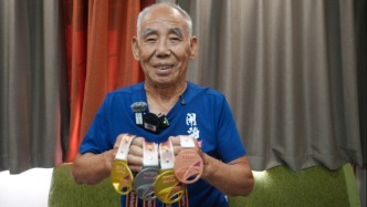 92岁2金1银1铜，中国大爷能“飞”！