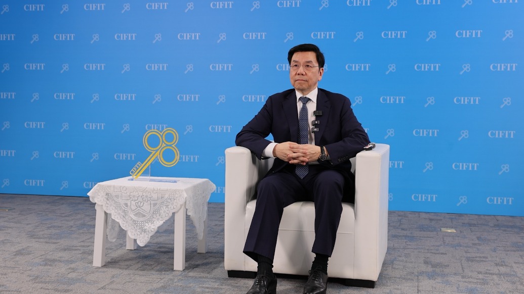 李开复:不少企业把AI“大材小用”,AI不是用来“摆盆景”的