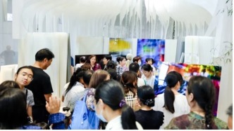 亚振家居与极物设计战略签约，共启疗愈人居新篇章