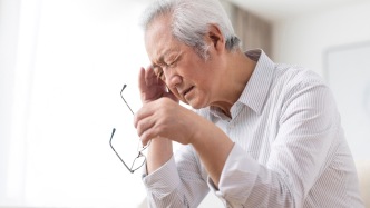 老伴情绪低落？帕金森"心脾两虚"的4个表现，别只当是想不开