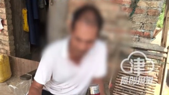 视频｜媒体采访“梅姨”儿子：3岁被抛弃，提起母亲就恼火