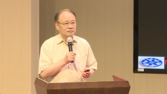 专访把名字写进物理公式的褚君浩院士①｜小时候也曾成绩不佳，因初中班主任鼓励激发学习动力
