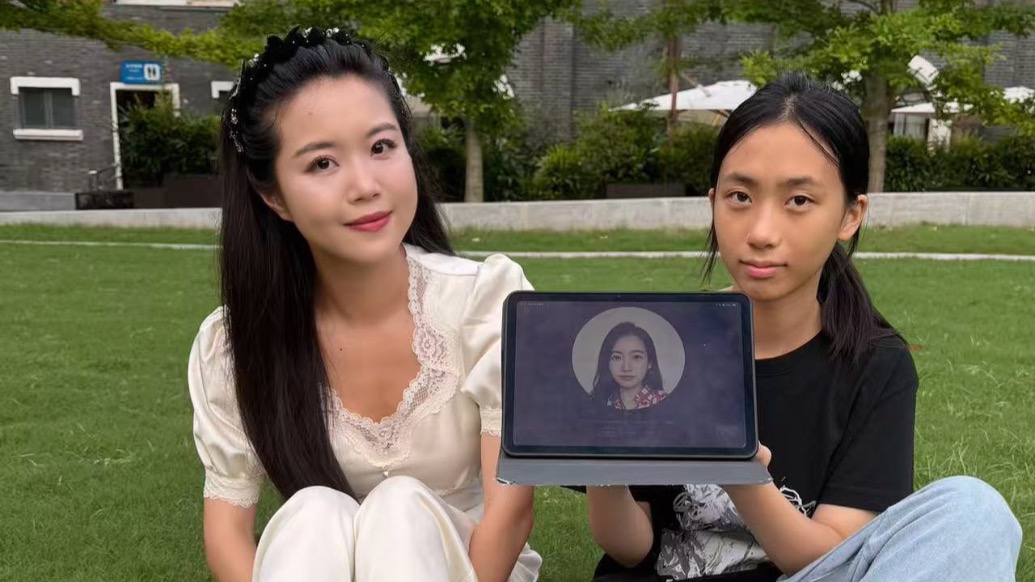 别叫我“天才少女”②丨开发AI产品卖出1.8万，上海女孩回应“靠妈妈直播间引流”争议