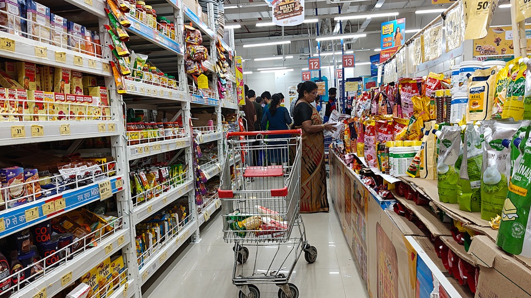 印度拟对食品一次性引入红牌标签,警告糖盐和脂肪超标