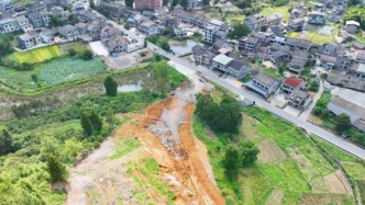 喀斯特群山里闯出“新赛道”，陕建以“运投建”模式穿山越谷
