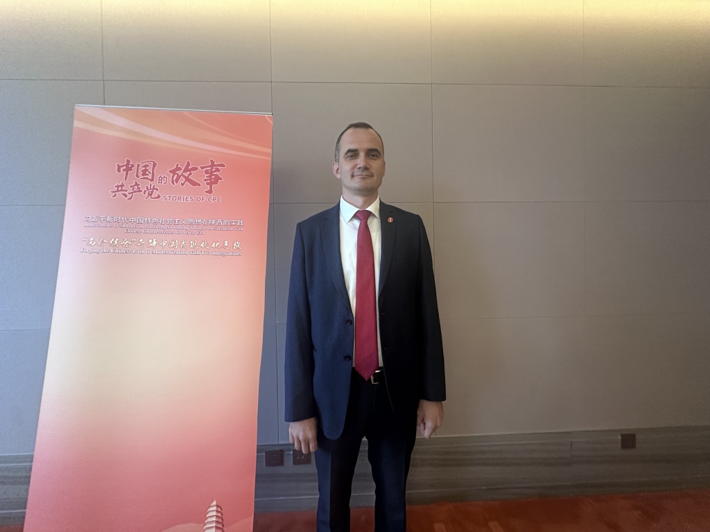 摩尔多瓦政要:延安精神彰显中共与人民的血肉联系