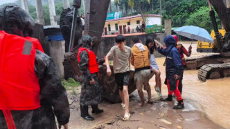 第1现场｜海南五指山特大暴雨：14人被困山洪获救