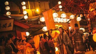 唐人夜游有多难？一通街鼓锁住长安城，乱逛可能挨二十笞板子呢！