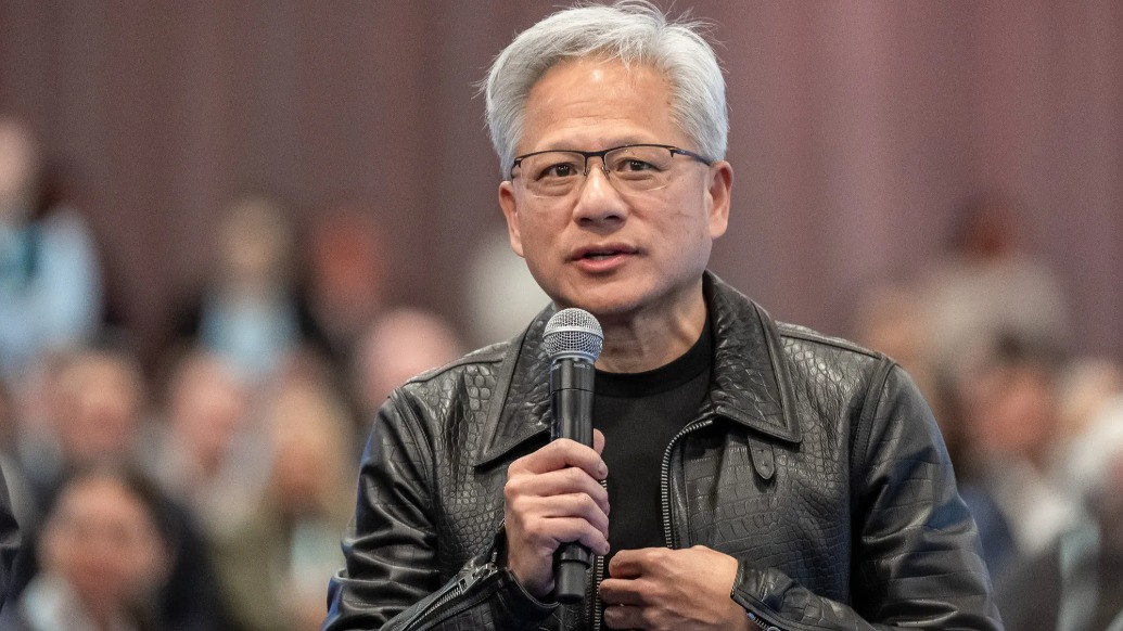 黄仁勋再次发声反对AI减速：创新和安全不是二选一