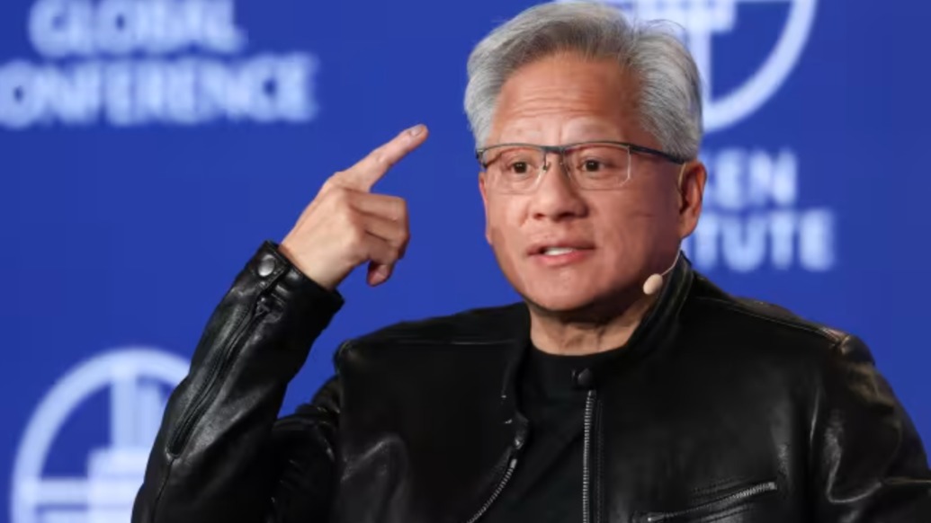 黄仁勋：“AI末日论”都是我们编的，务实的中国人没人说这个