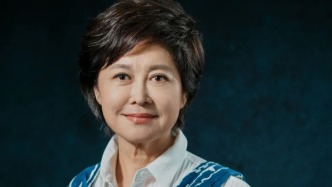 敬一丹账号发布其生平：感恩我们一起走过的日子