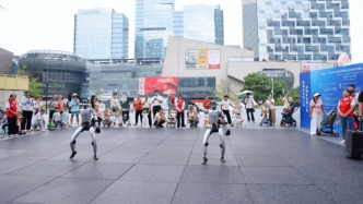 逛展+闯关+看光影秀，在深圳龙岗解锁超燃“数智体验”
