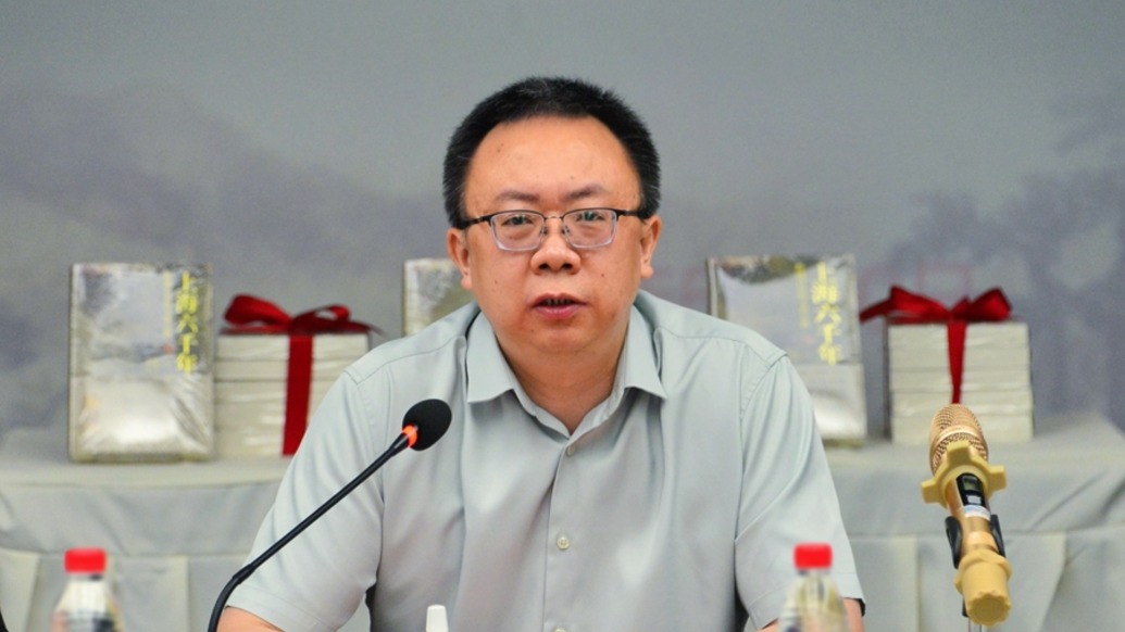 陈义望任人民文学出版社社长