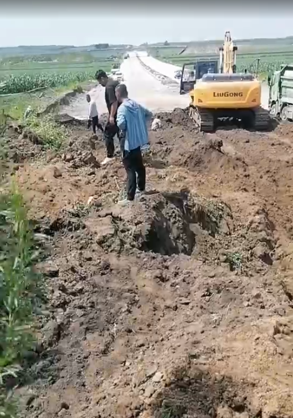 黑龙江一村民因祖坟被强拆提行政诉讼十起,诉乡政府二审开庭