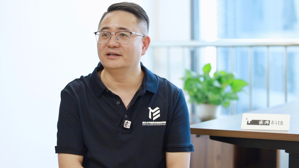 上海创智学院全时导师：当AI开始自己升级自己，安全必须融入基模训练，不能作为独立研究