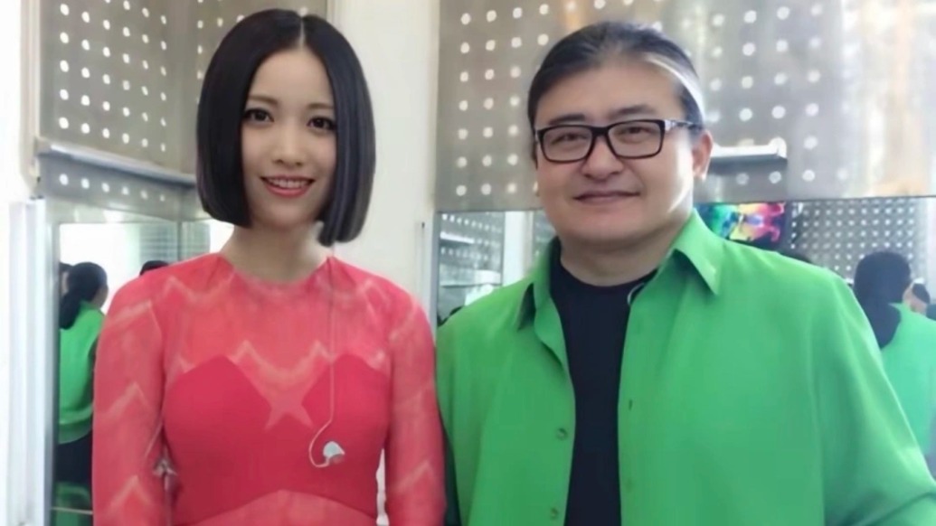 刘欢讣告日恰是姚贝娜生日,《甄嬛传》编曲人孟可忆三人合作