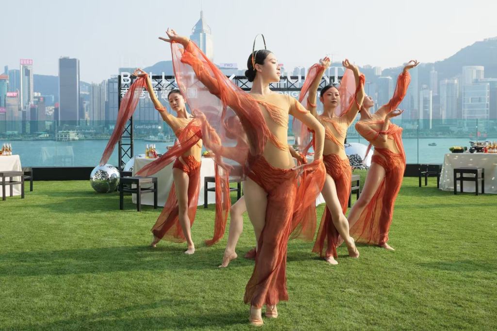 港芭2027年进驻西九演艺中心,“一个美轮美奂的家”
