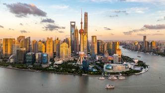 经纬度：加快建设上海国际金融中心，保险国际化大有可为