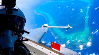 视频丨南部战区位中国黄岩岛领海领空及周边区域组织战备警巡