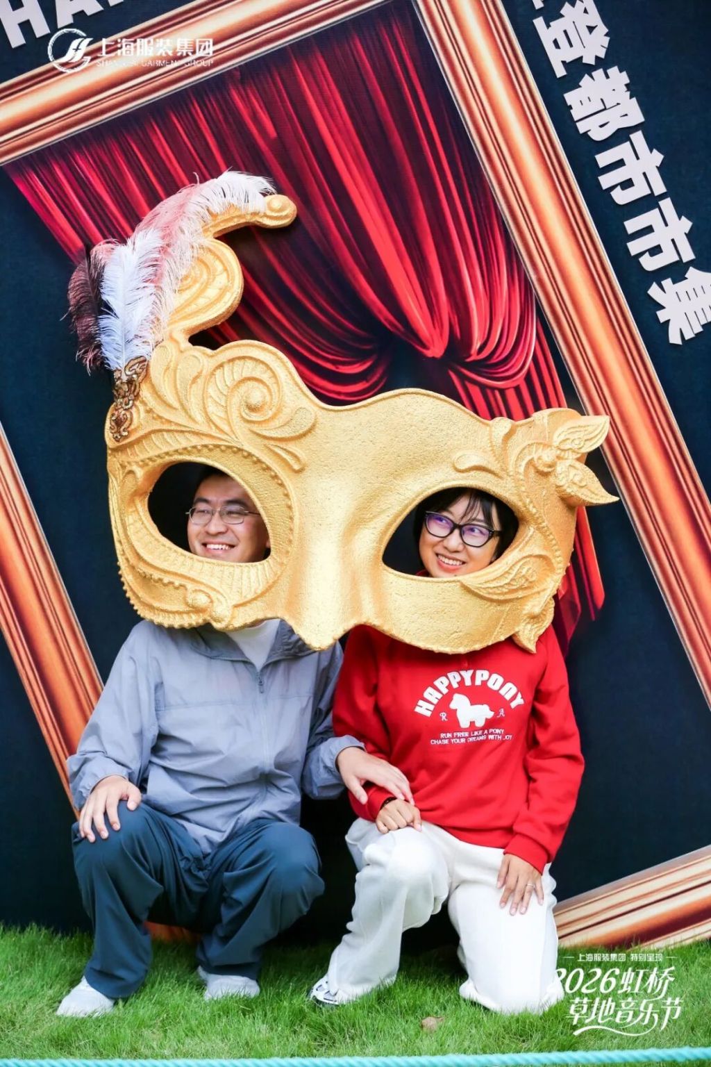 在上海虹桥草地音乐节重温港片经典旋律