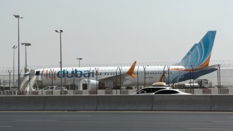 美媒：迪拜航空客机涉嫌刺伤机长的副驾驶承认意图“坠毁飞机”