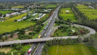 国庆假期第三天全国道路交通平稳有序