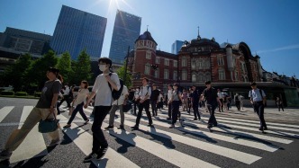 重构宏观经济学——评高连奎《货币的悖论》