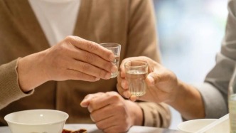 国家安全部：警惕“免费午餐”！抢着买单的“知心好友”竟是境外间谍