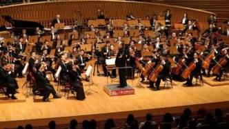 947快评 | 90岁色彩大师、80岁琴坛遗韵——迪图瓦、莱昂斯卡娅与上交的四幅音乐水彩