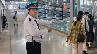 暖侬心｜“他像海绵宝宝一样对待工作！”女孩身体不适乘高铁坐过站，上海南站工作人员帮开证明还送她上车