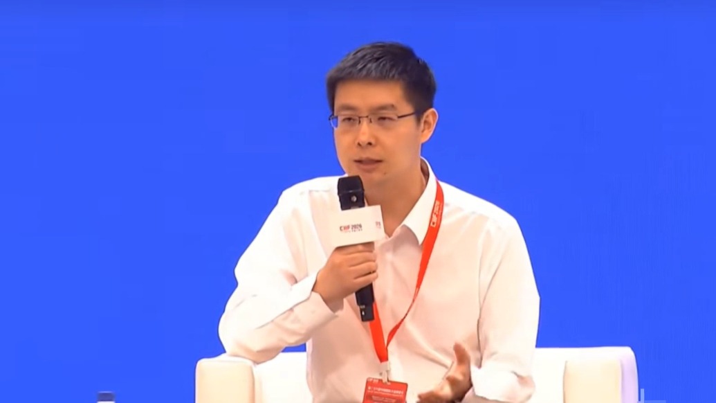 王兴兴：过去犯的最大错误就是对AI的相信还不太够，喜欢和相信程度可以翻10倍以上