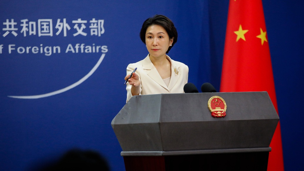 美方称中国在台湾岛以东海域的海上活动严重破坏稳定,外交部回应