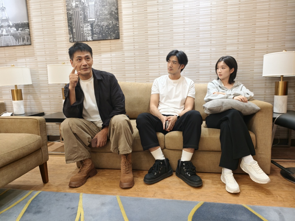 邵兵首次执导筒,电影《勇敢女孩合唱团》唱响大山飞歌
