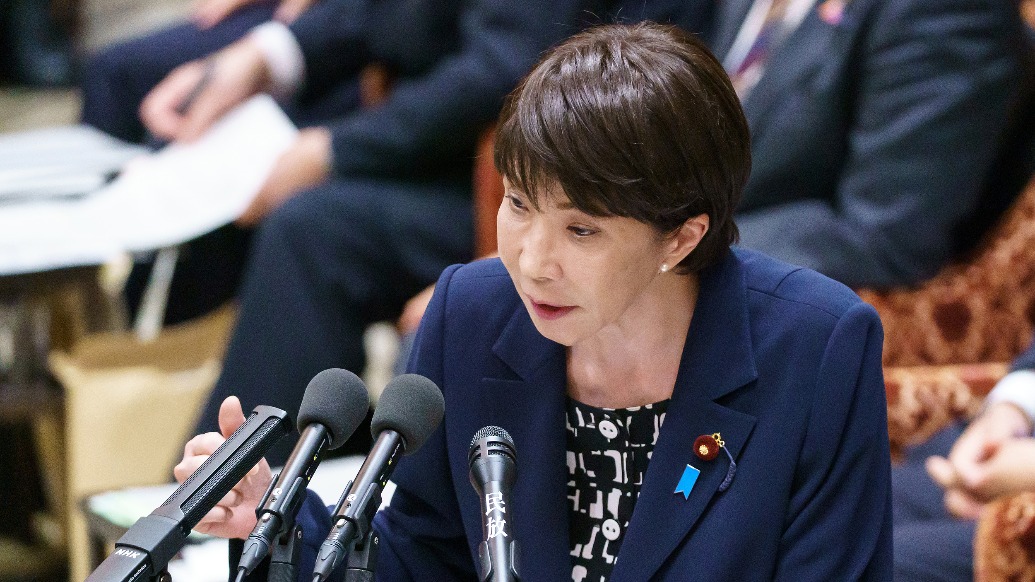 “和男首相比,我得化妆……”高市早苗在日本国会吐苦水,网友:莫名其妙