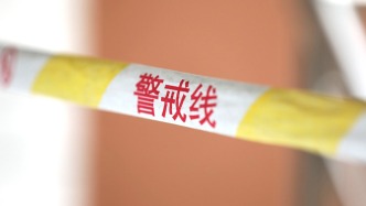 南通警方通报面包车撞人致1死4伤：驾驶员操作不当，已被控制