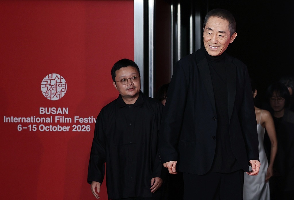 张艺谋、毕赣领衔本届釜山评审团,《小鞋子》导演作品获“冲奥”外卡