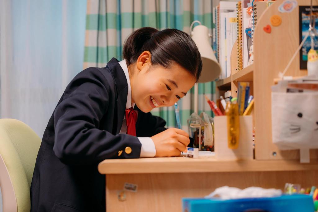 张艺谋、毕赣领衔本届釜山评审团,《小鞋子》导演作品获“冲奥”外卡
