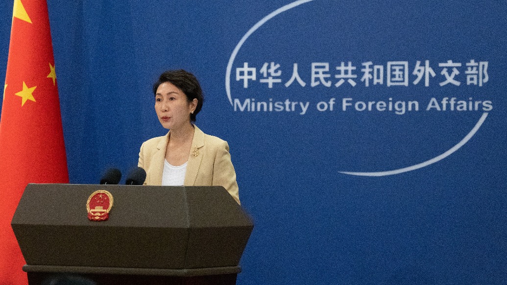 外交部:在历史和法理问题上,日本政客都需要补补课
