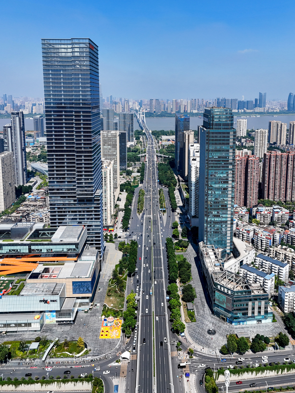 大学隔壁就是产业带,武昌数智经济长在人才堆里