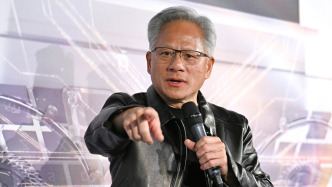 科技股接连重挫，黄仁勋下场喊话：这一切都会过去，“AI基本面没有变化”
